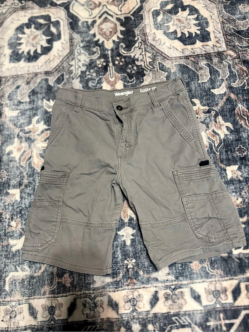 Wrangler Classic Relaxed Cargo Shorts Gray boys Size 12 NWT